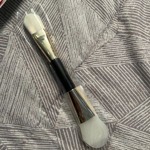L’Bri all-purpose masque brush